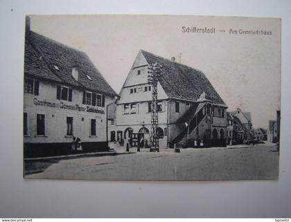SCHIFFERSTADT. ALLEMAGNE. LES COMMERCES.  AM GEMEINDEHAUS.