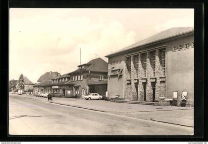 AK Schwarzheide /Kr. Senftenberg, Partie am Kulturhaus Wandelhof