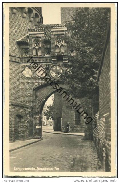 Tangermünde - Neustädter Tor - Foto-Ansichtskarte 50er Jahre - Verlag Trinks & Co Leipzig