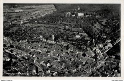 CPA Wasungen im Thüringer Wald, Fliegeraufnahme Ort mit Schloss