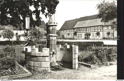 Uebigau-Wahrenbrueck Marktplatz mit Brunnen