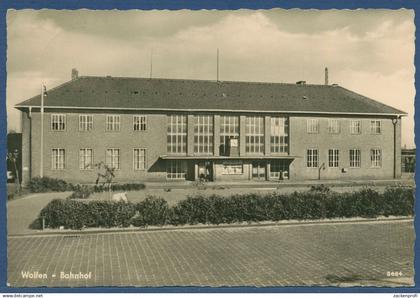 Wolfen Bahnhof, gelaufen 1960 (AK5297)