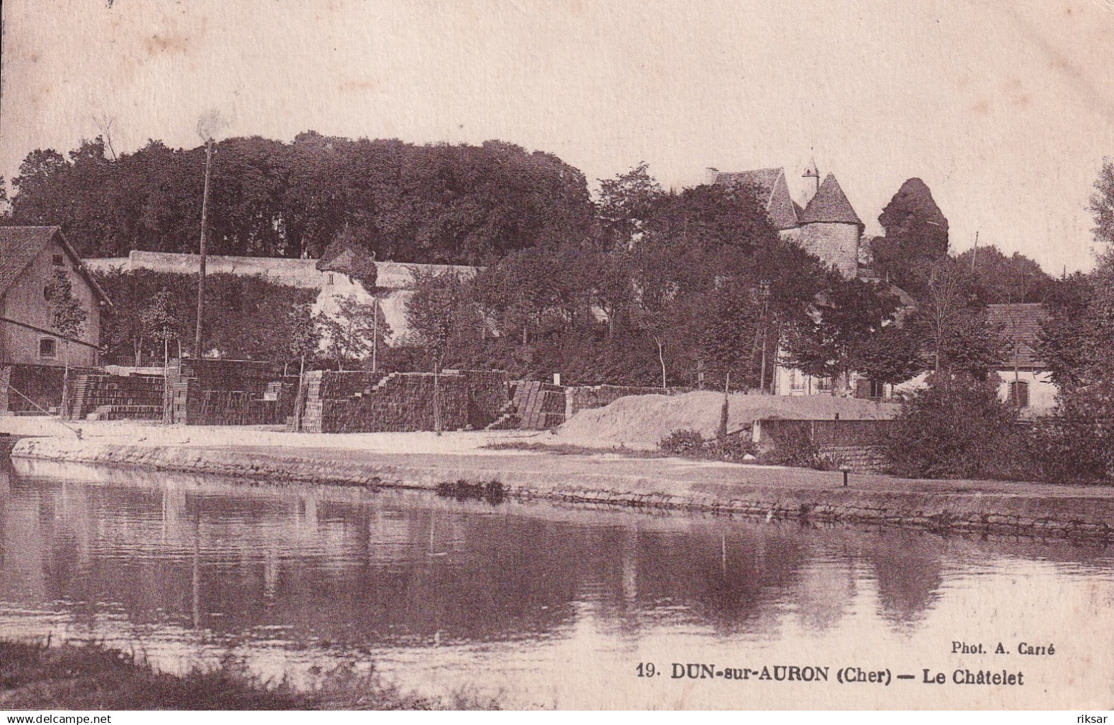 DUN SUR AURON(LE CHATELET)