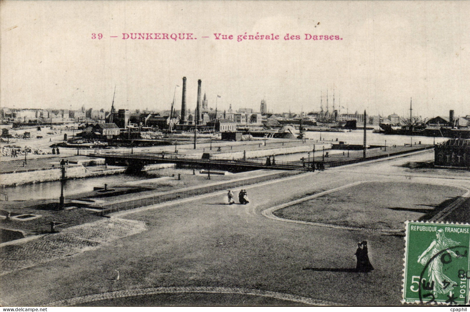 Dunkerque - Vue Generale des Darses - CPA