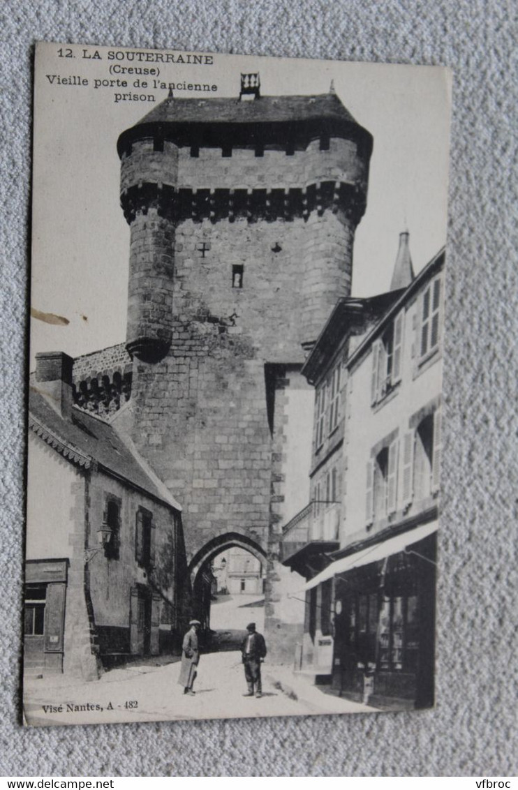E650, la Souterraine, vieille porte de l'ancienne prison, Creuse 23