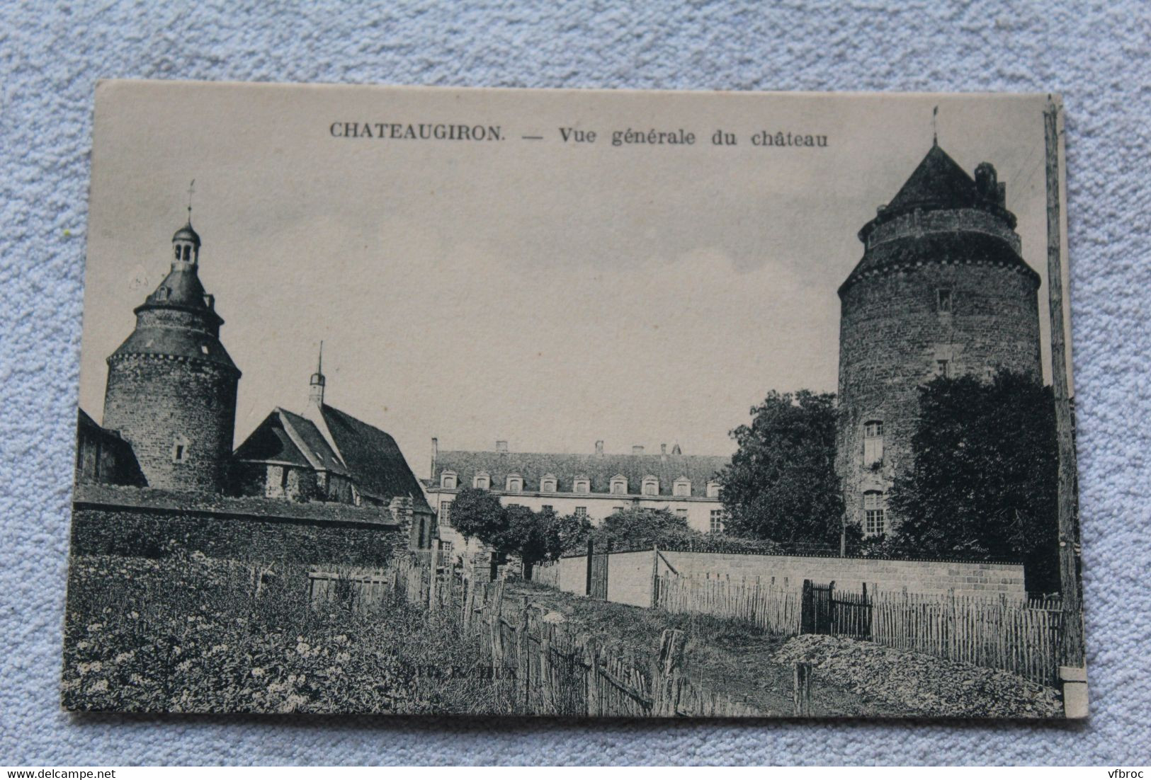 E800, Châteaugiron, vue générale du château, Ille et Vilaine 35