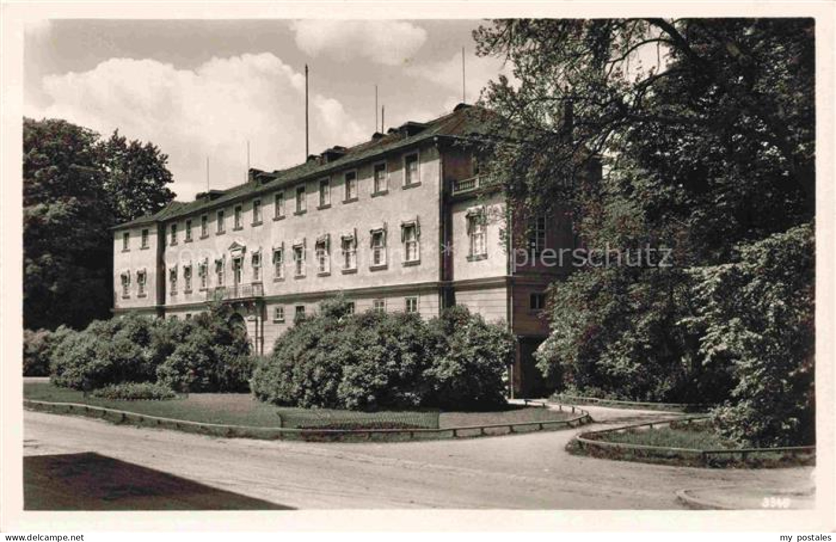 Ebersdorf Reuss Thueringen Schloss Ebersdorf Schlossgebaeude Park Baeume Einfahr