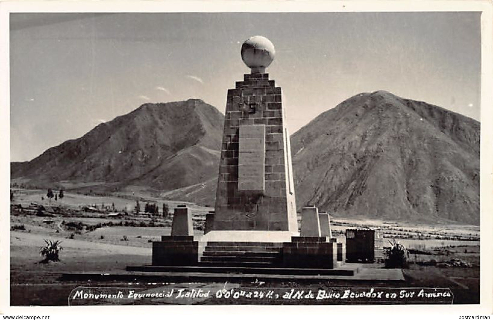 Ecuador - Monumento Equinoccial - POSTAL FOTO - Ed. desconocido