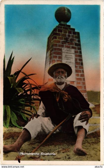 PC ECUADOR MONUMENTO ECUATORIAL VINTAGE POSTCARD (b68041)