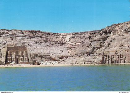 EGYPTE ABOU SIMBEL LES DEUX TEMPLES CREUSES DANS LE ROC