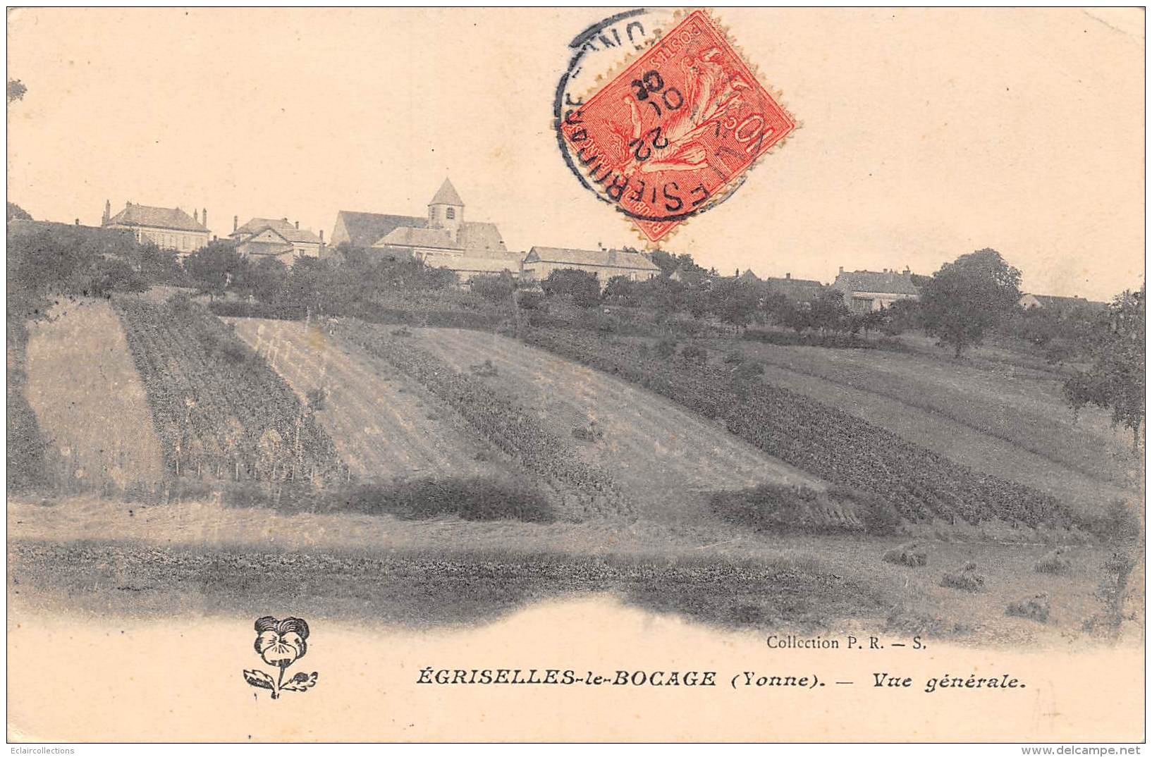 Egriselles le Bocage      89     Vue générale    (Voir  scan)