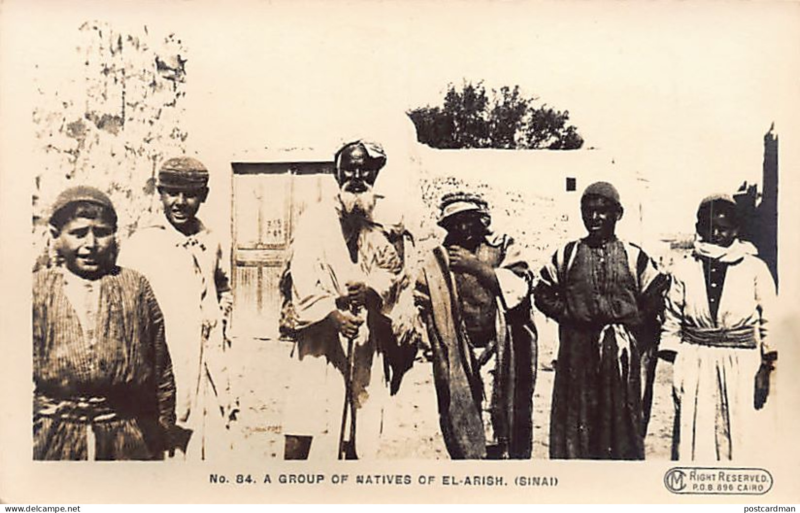 Egypt - ARISH - A group of natives - REAL PHOTO - Publ. C.M. 84