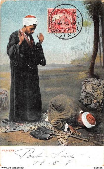 EGYPTE - PERSONNES - PRAYERS