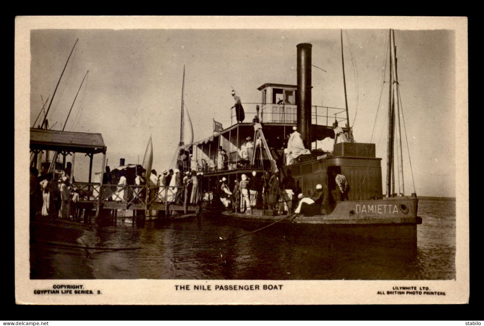 EGYPTE - BATEAU DAMIETTA TRANSPORT DES PASSAGERS SUR LE NIL