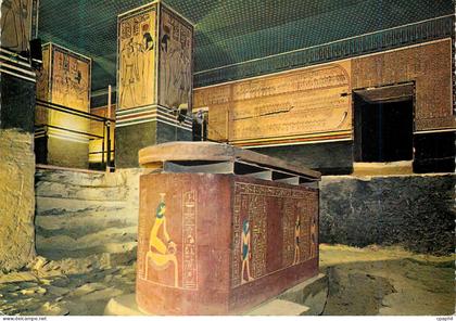 CPM Louxor Vallee des Rois Le Sarcophage dans le tombe d Amenophis ii
