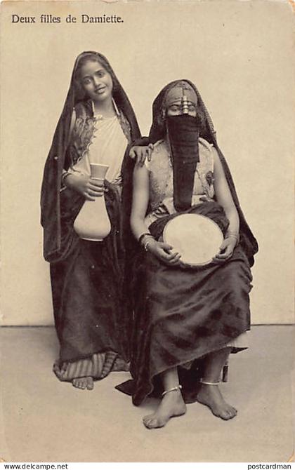 Egypt - Women from Damietta, one with a tambourine, the other one with a jar - Publ. Edition Egyptienne 117