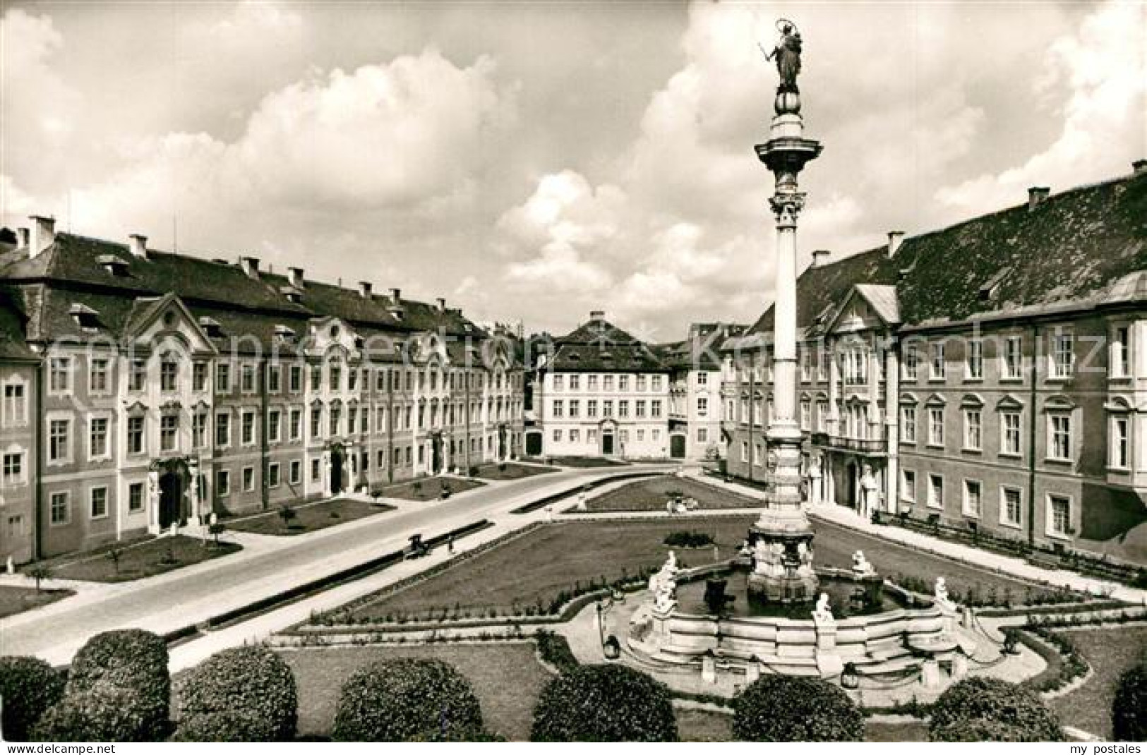Eichstaett Oberbayern Residenzplatz Mariensaeule