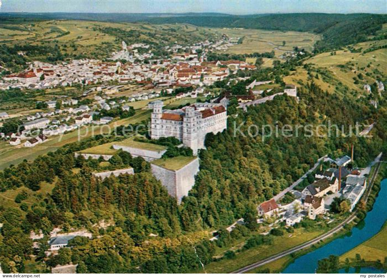 Eichstaett Oberbayern Willibaldsburg Fliegeraufnahme