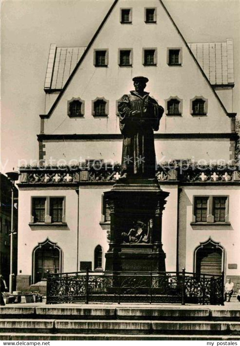 Eisleben Lutherdenkmal Rathaus