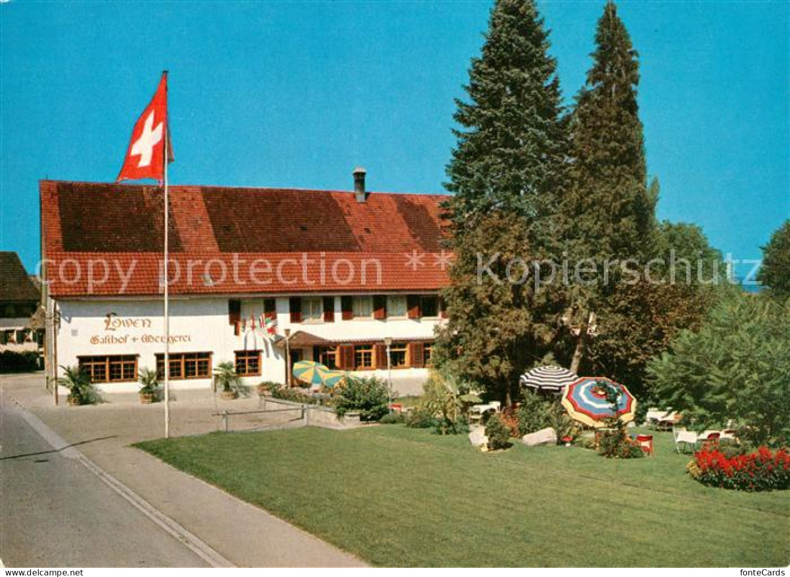 Ellikon Thur Landgasthof Metzgerei Loewen Schweizer Flagge