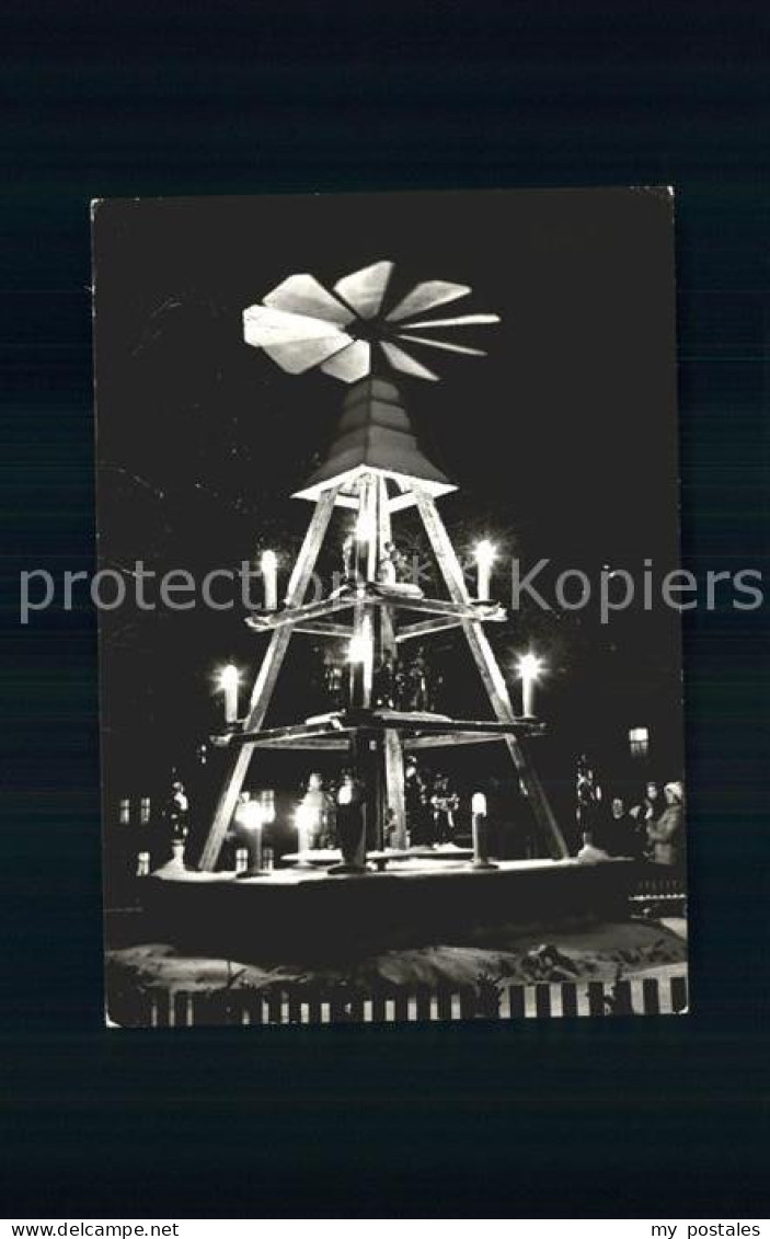 Elterlein Marktpyramide zur Weinhnachtszeit