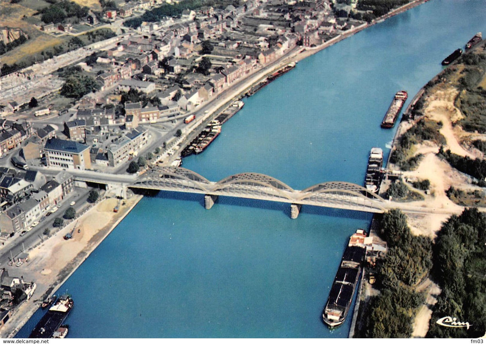 Engis péniche péniches