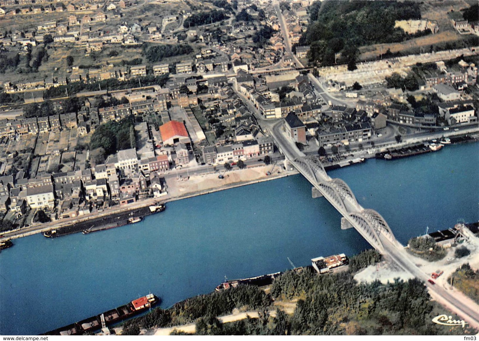 Engis péniche péniches