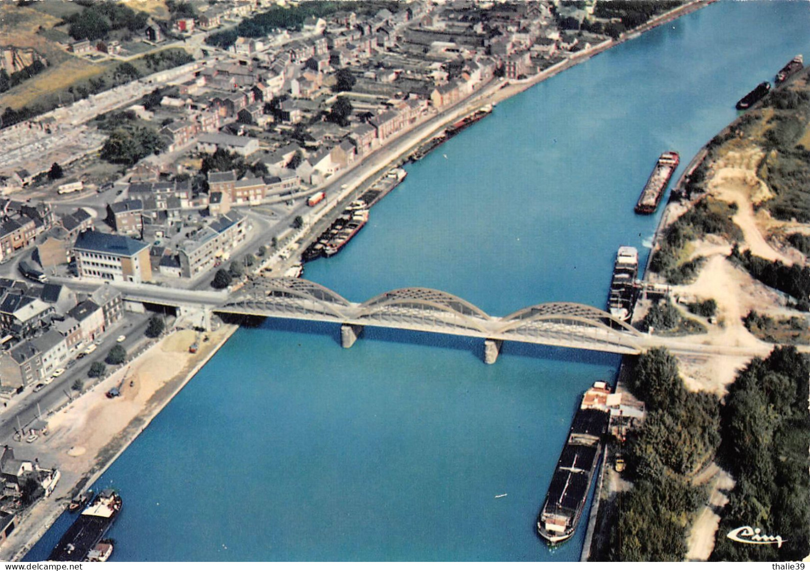 Engis péniche péniches