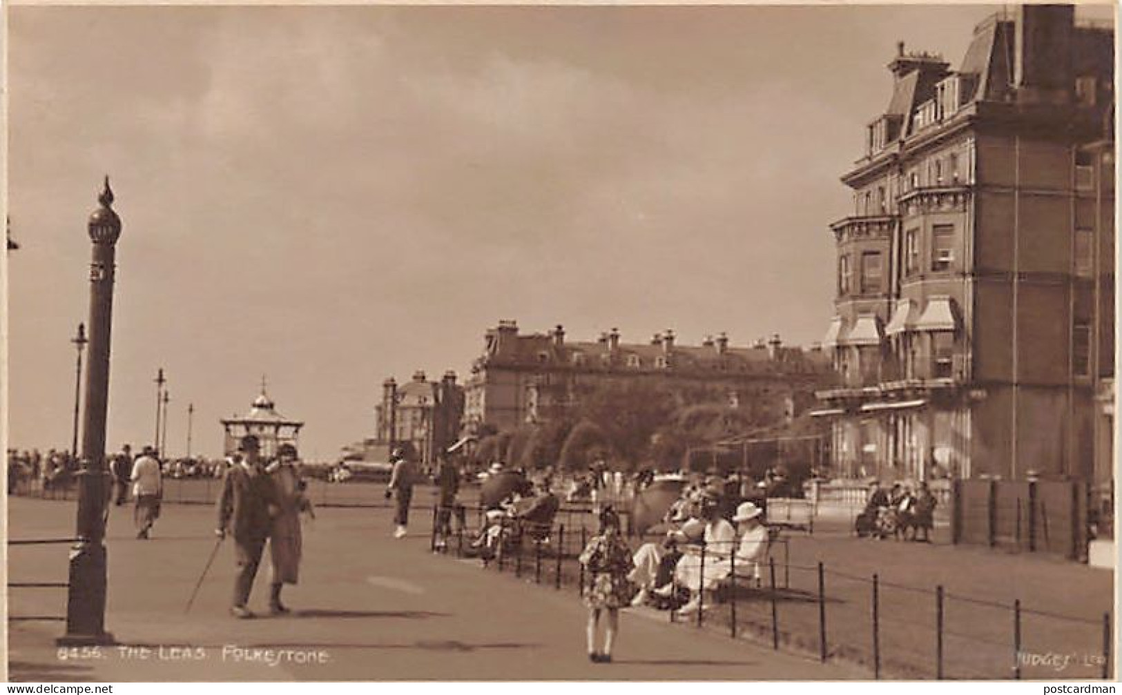 England - FOLKESTONE The Leas