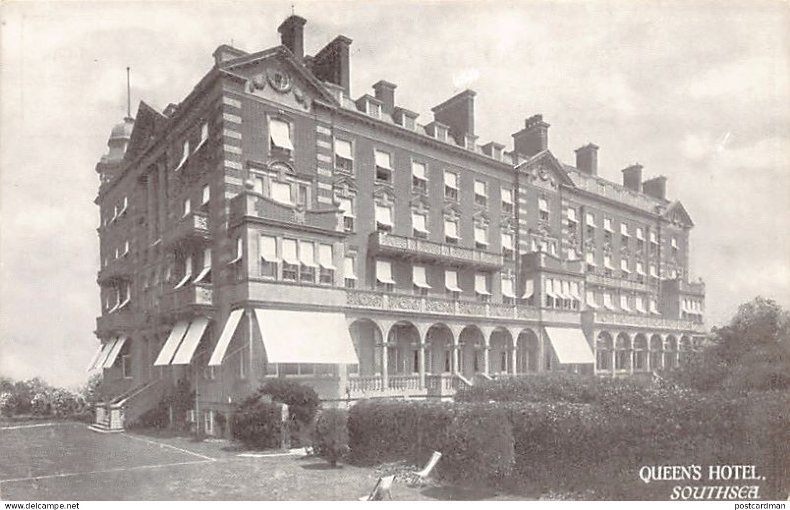 England - SOUTHSEA (Hants) Queen's Hotel