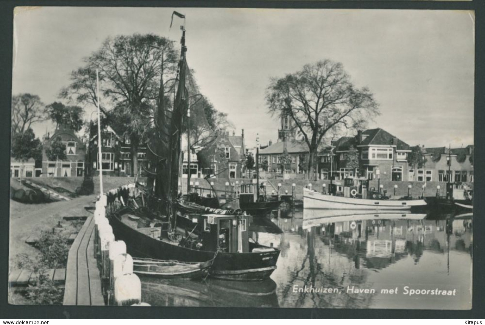 ENKHUIZEN vintage postcard Haven met Spoorstraat Netherlands