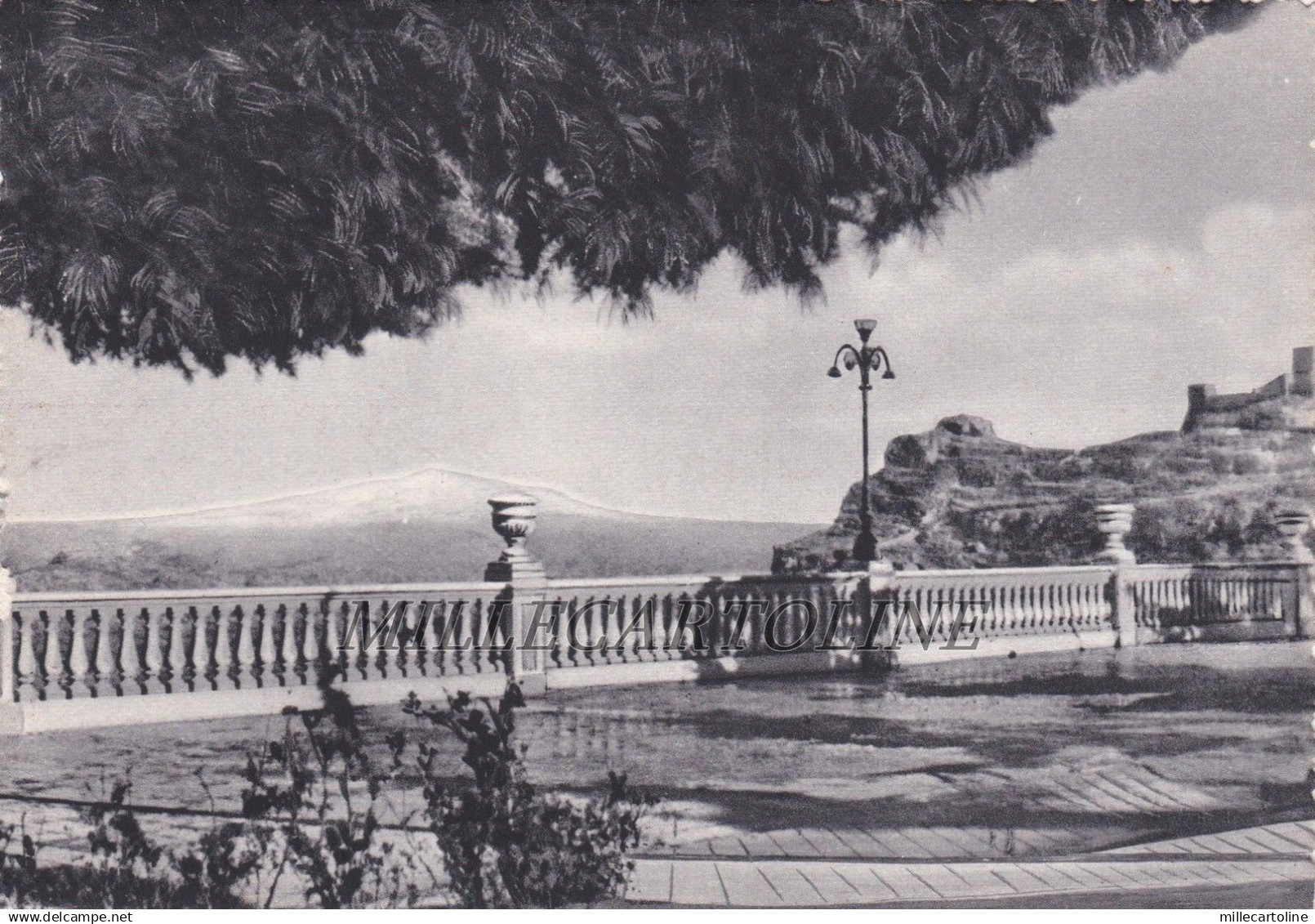 ENNA: L'Etna vista dal Belvedere Marconi