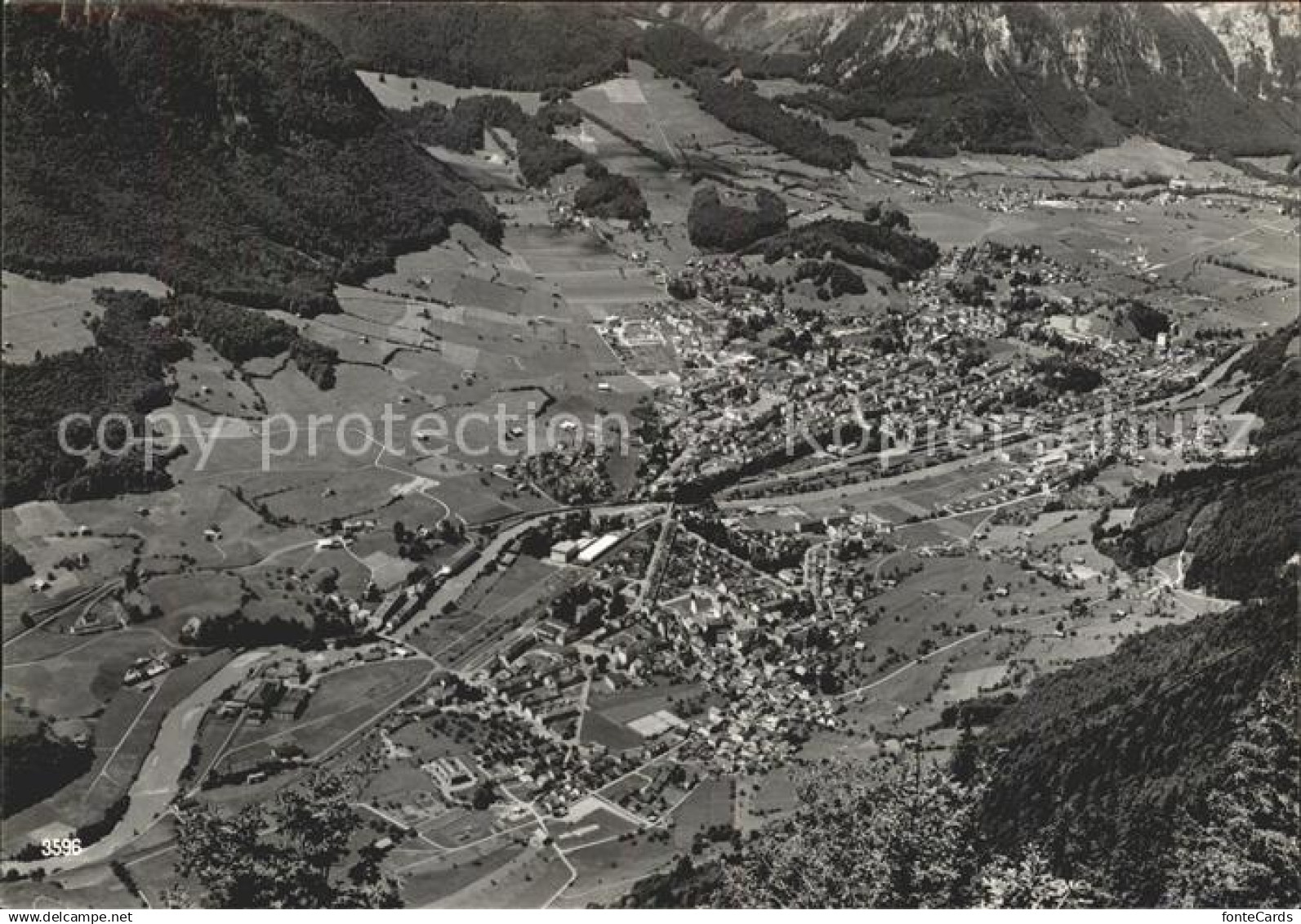 Ennenda und Glarus Tiefblick