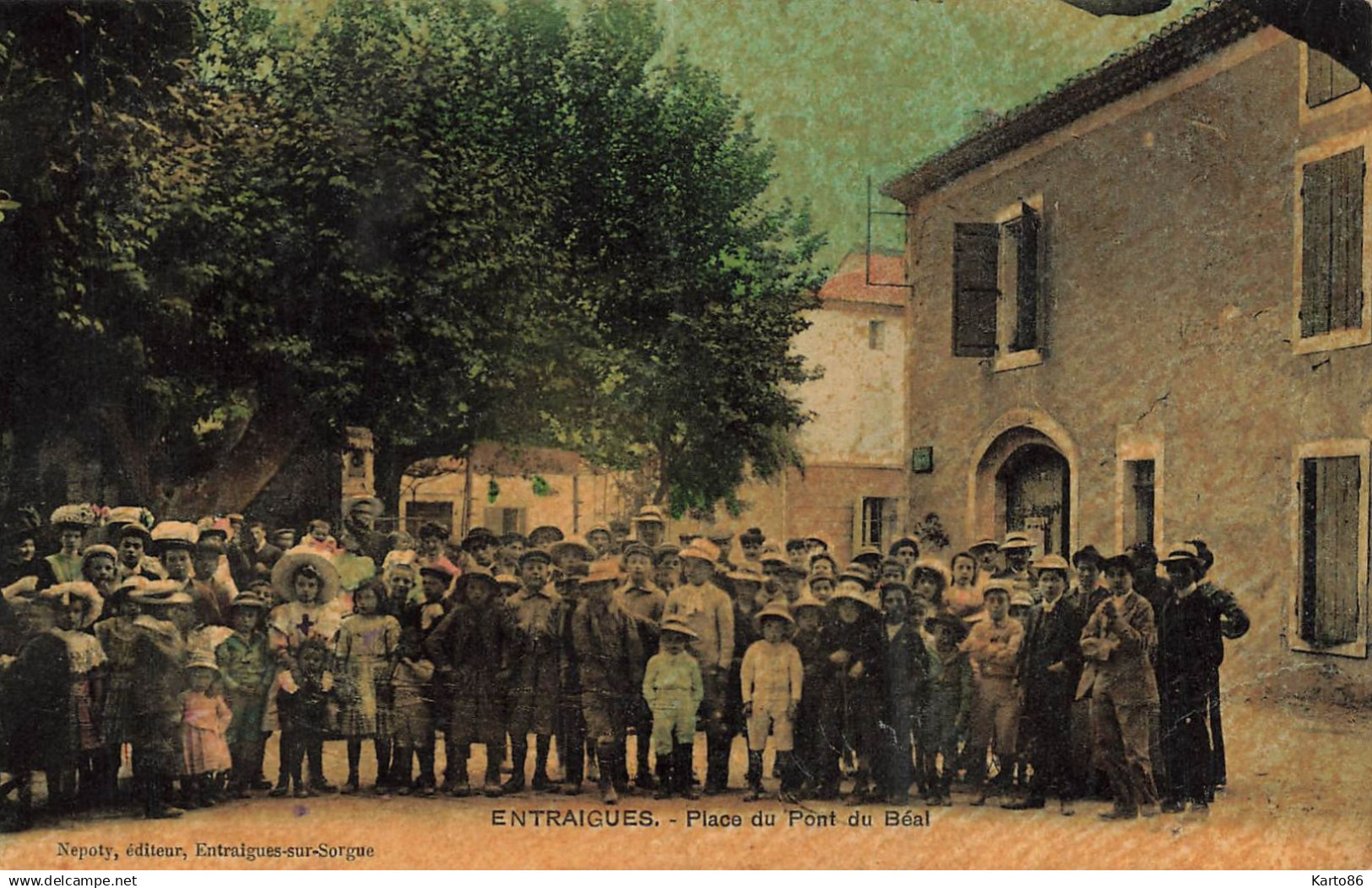 entraigues sur la sorgue * 1909 * place du pont de béal * enfants villageois * entraigue