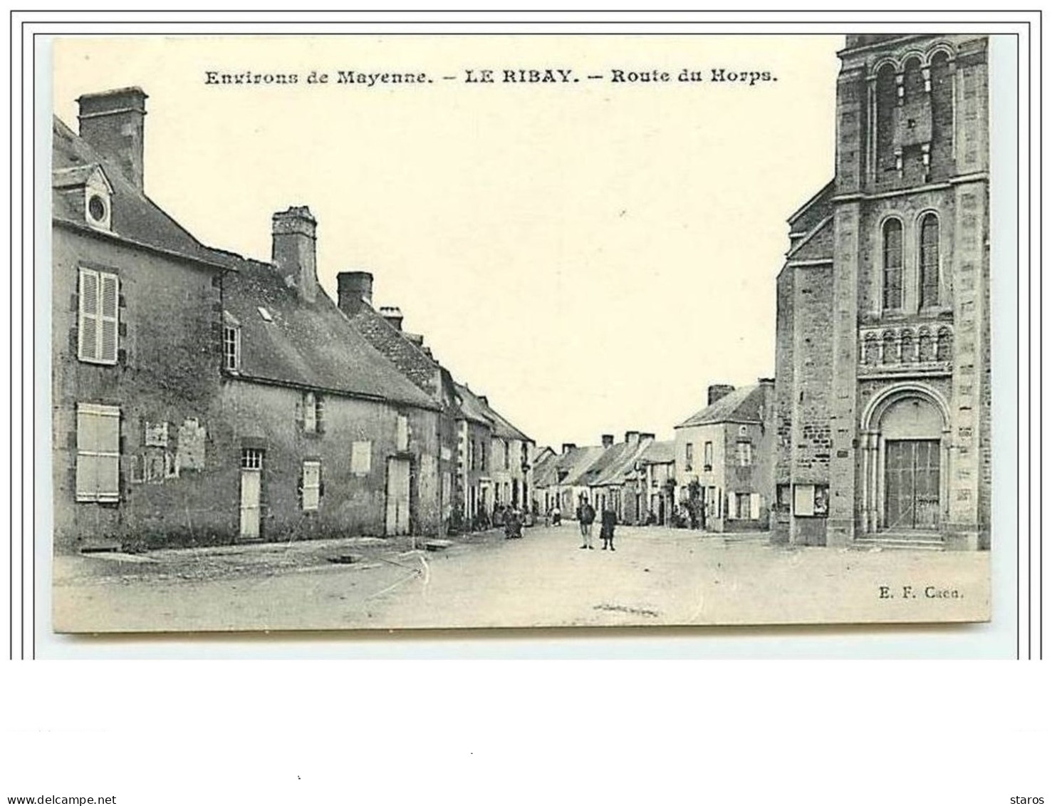 Environs de Mayenne LE RIBAY Route du Horps