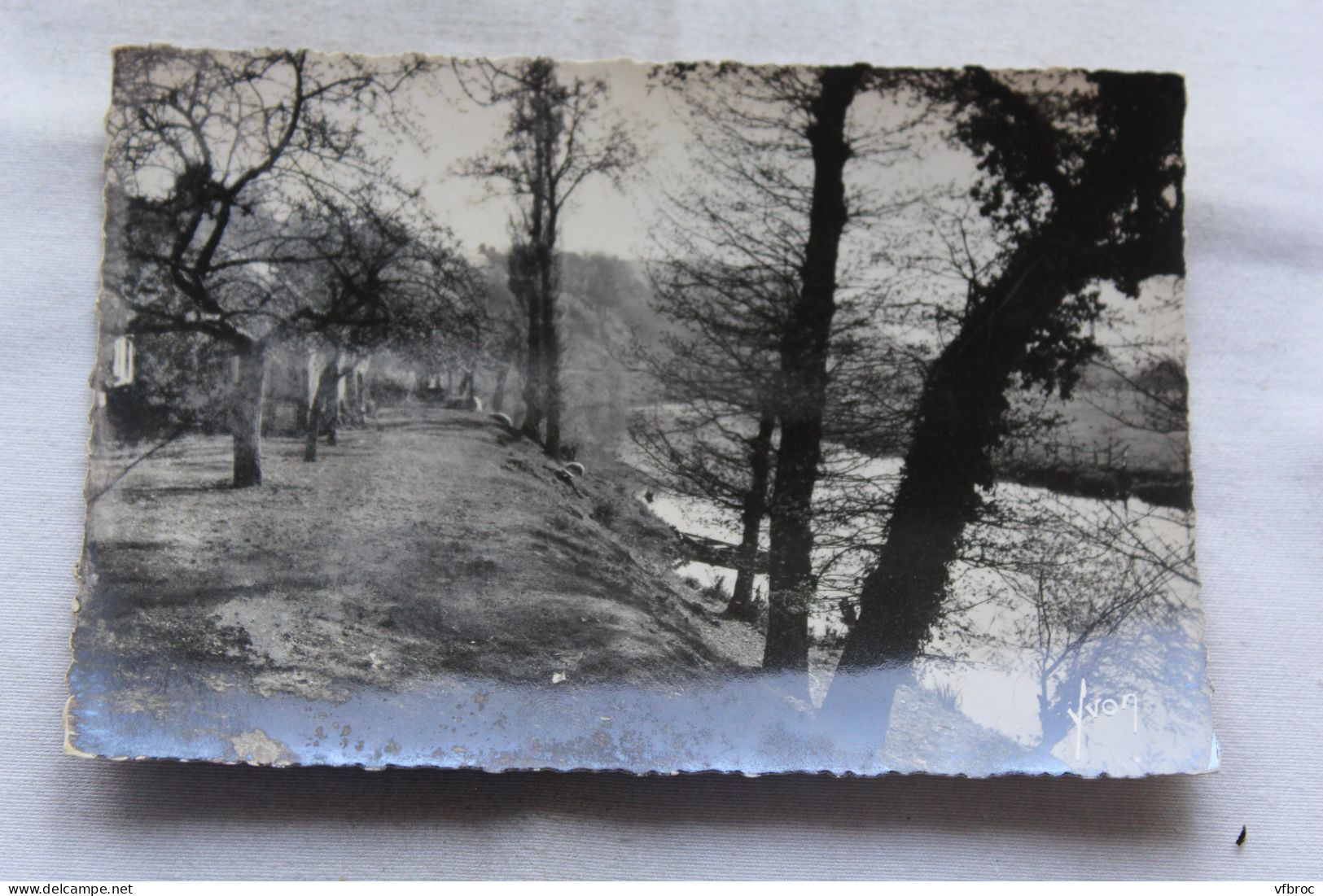 environs de Thury Harcourt, ferme Normande sur les bords de l'Orne, Calvados 14