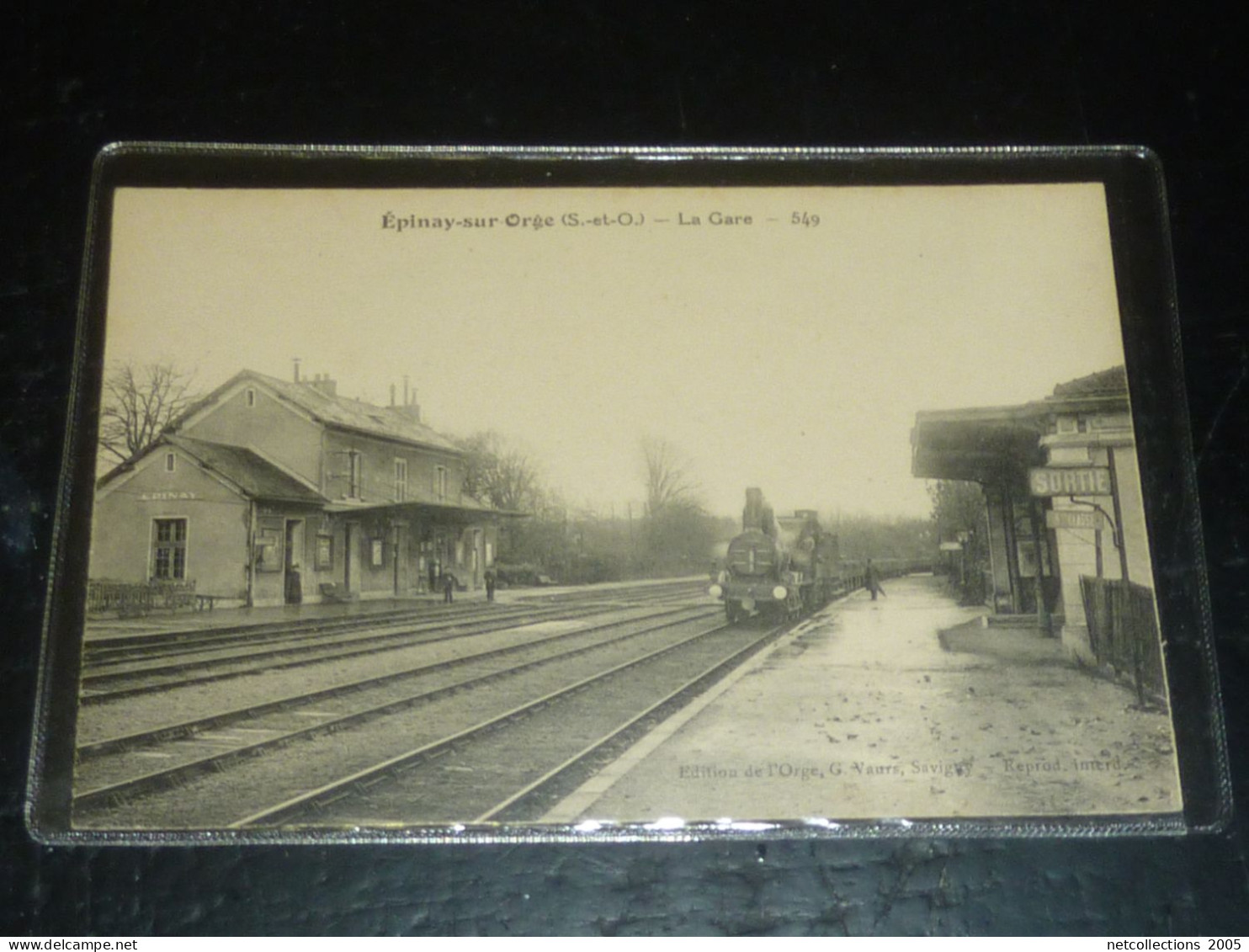 EPINAY-SUR-ORGE - LA GARE - TRAIN EN GARE - 91 ESSONNE (LL)