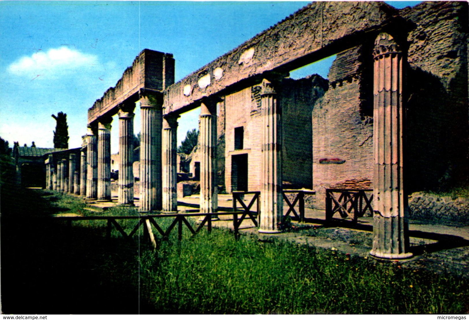 ERCOLANO - Scavi di Ercolano - Portico della Palestra
