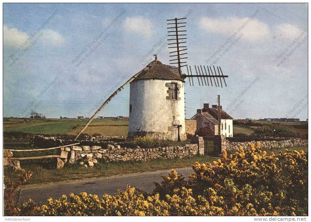 ERDEVEN Morbihan 56 : moulin à vent NARBON à ERDEVEN ( windmill Windmühle )