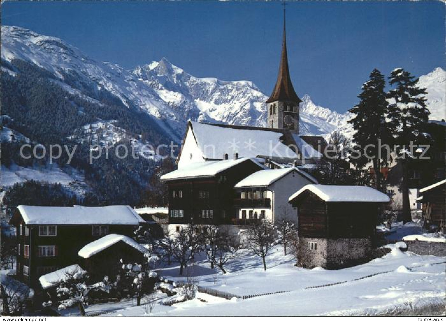 Ernen Dorfpartie mit Kirche