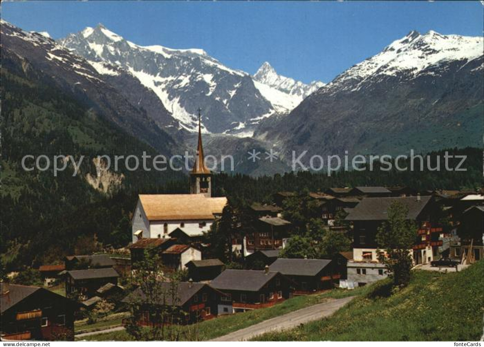 Ernen mit Wannenhorn und Finsteraarhorn