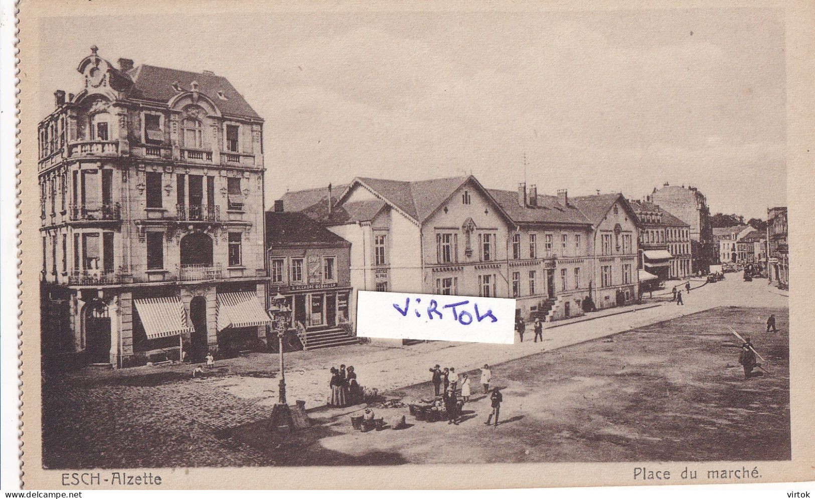 ESCH-SUR-ALZETTE:   place du marché      (  CPA  carnet ) edit. Maison de gros P. Houstraas )