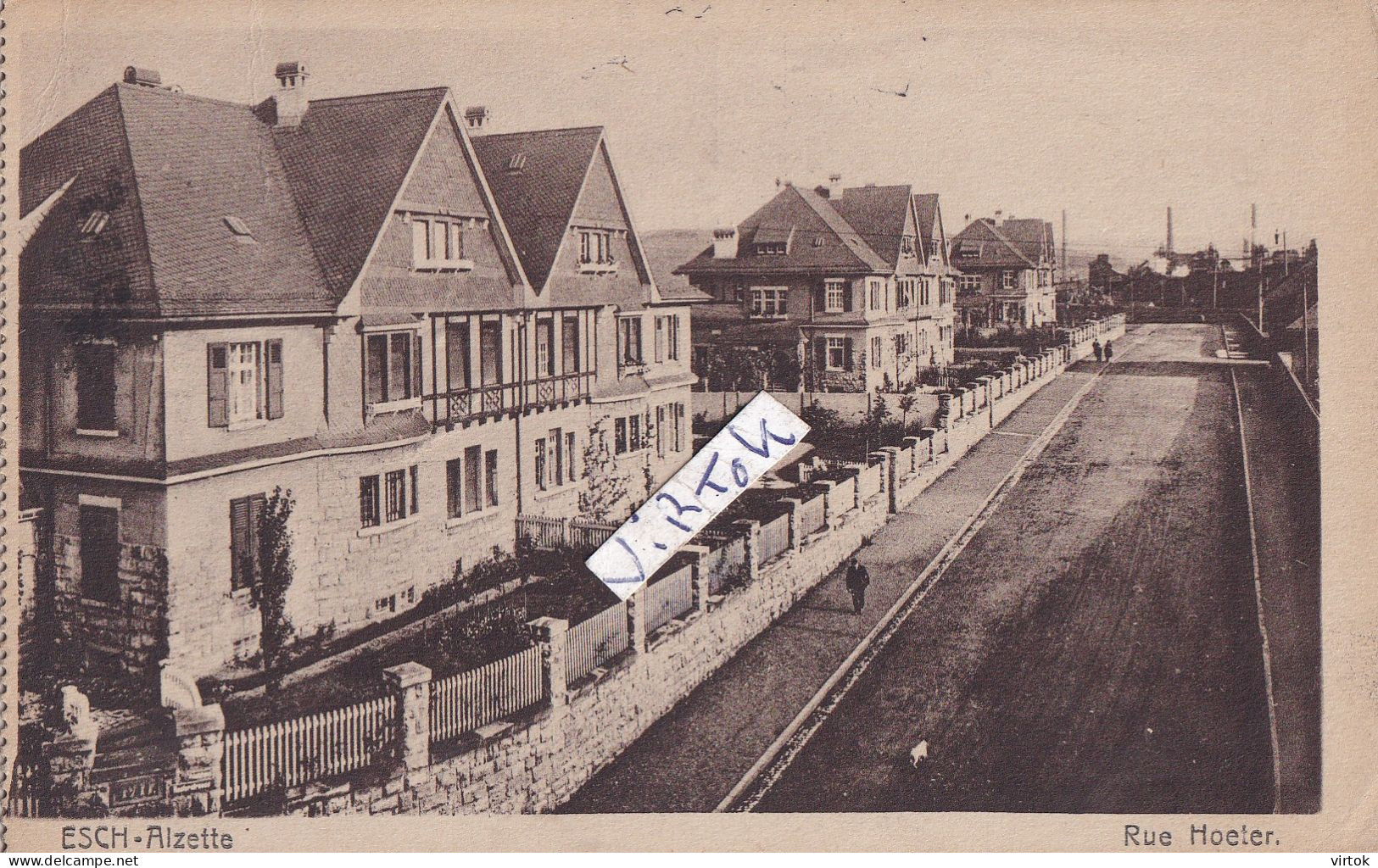 ESCH-SUR-ALZETTE:  rue  Hoeter       (  CPA  carnet ) edit. Maison de gros P. Houstraas )
