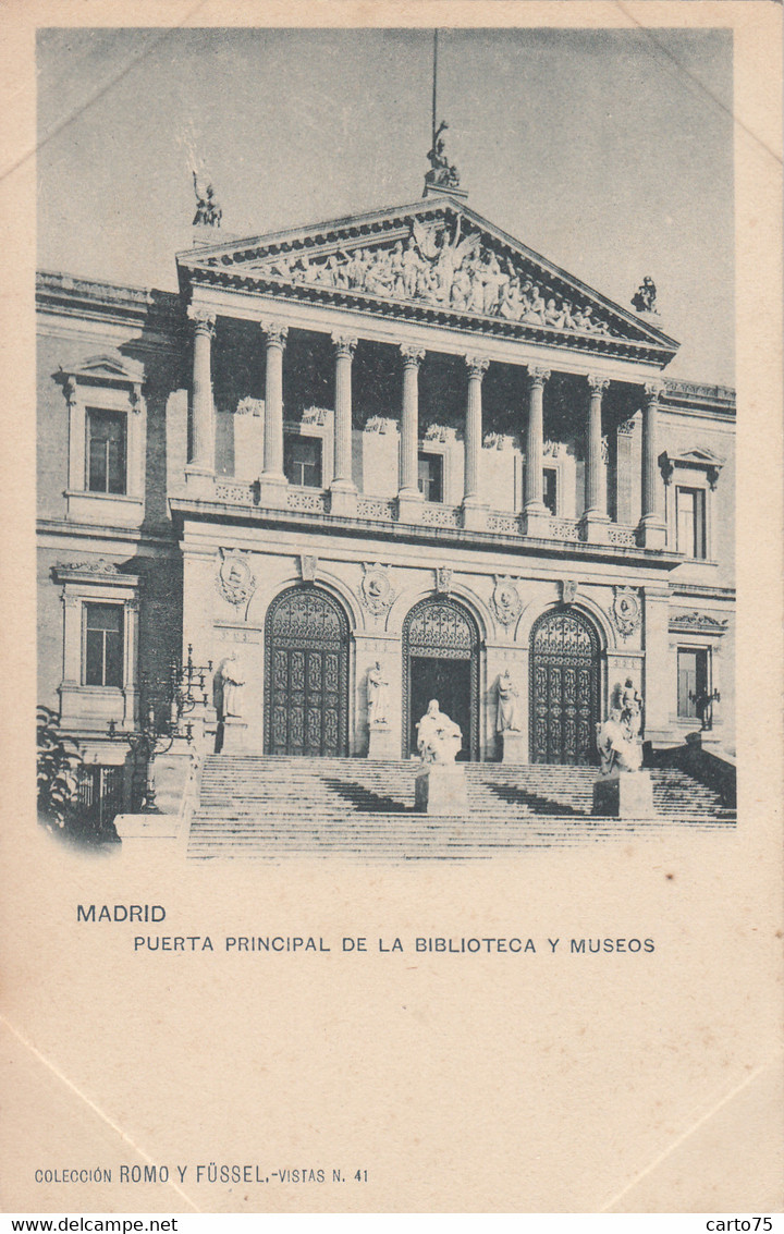 Espagne - Madrid - Puerta principal de la biblioteca y museos