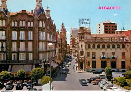 CPM Albacete Place du Caudillo et rue Marquis de Molins