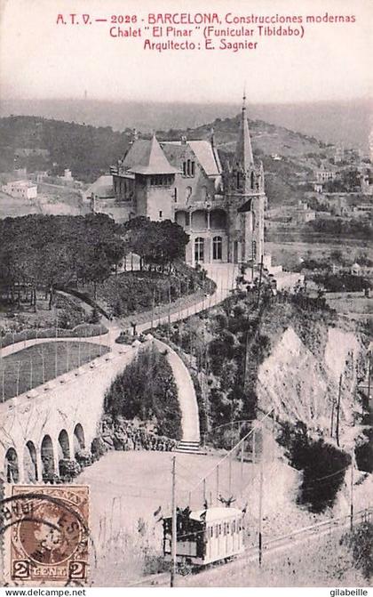 BARCELONA - construcciones modernas - chalet " El Pinar "