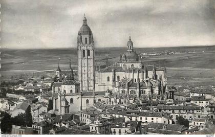 CPM Segovia Aerea La Catedral La Cathedrale