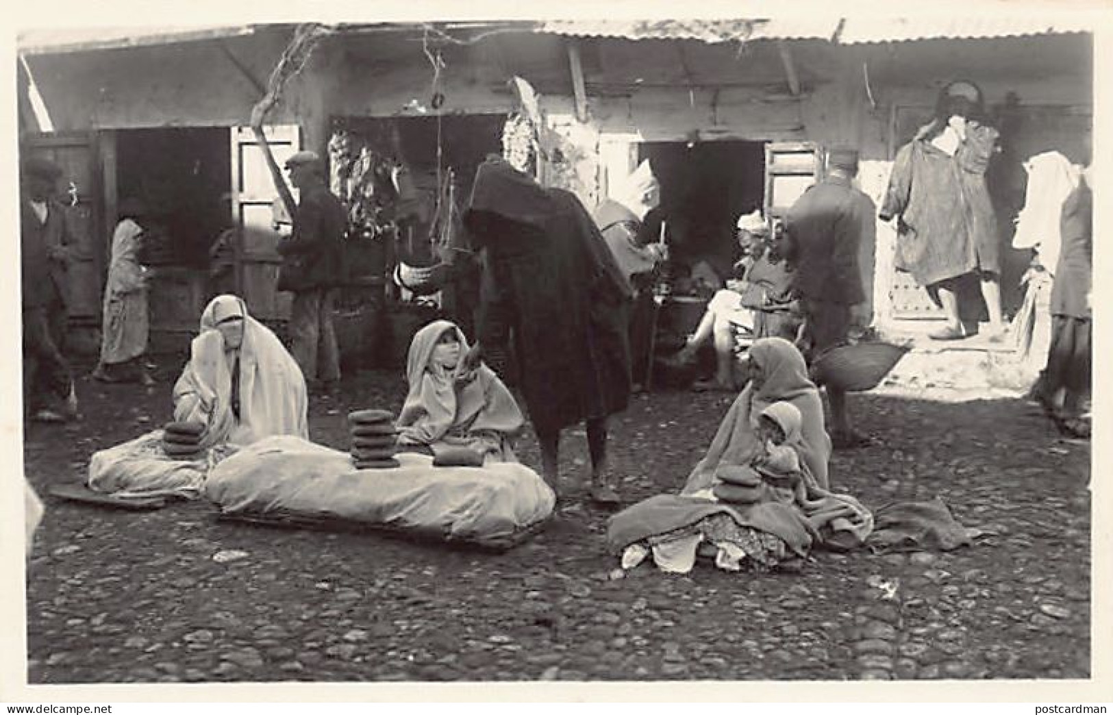 España - CEUTA - Vendedores de pan - POSTAL FOTO - Ed. Francisco Rubio (Ceuta)