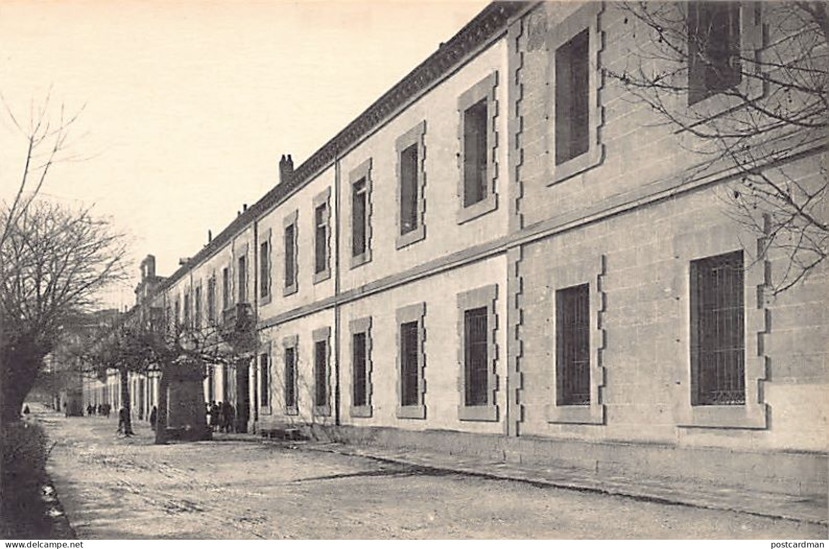 España - LOGROÑO (La Rioja) Cuartel de Infanteria - Ed. L. Roisin