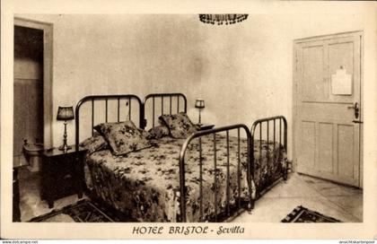 CPA Sevilla Andalusien, Hotelzimmer mit zwei Betten, Nachttische, Lampen, Teppich